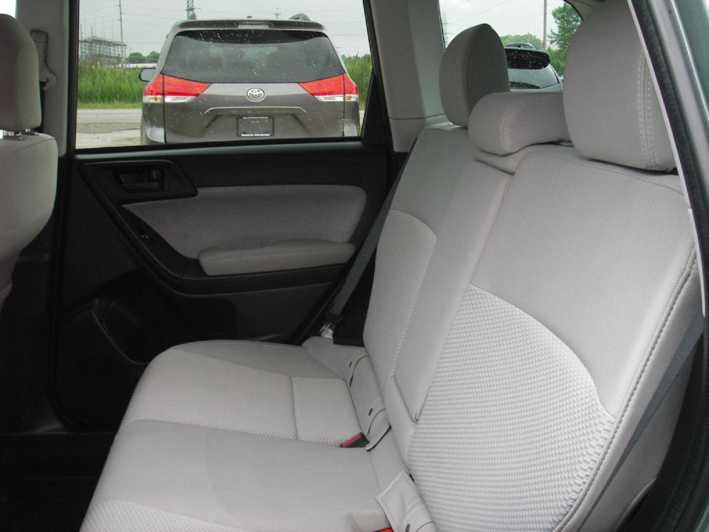2017 Subaru Forester Image 27