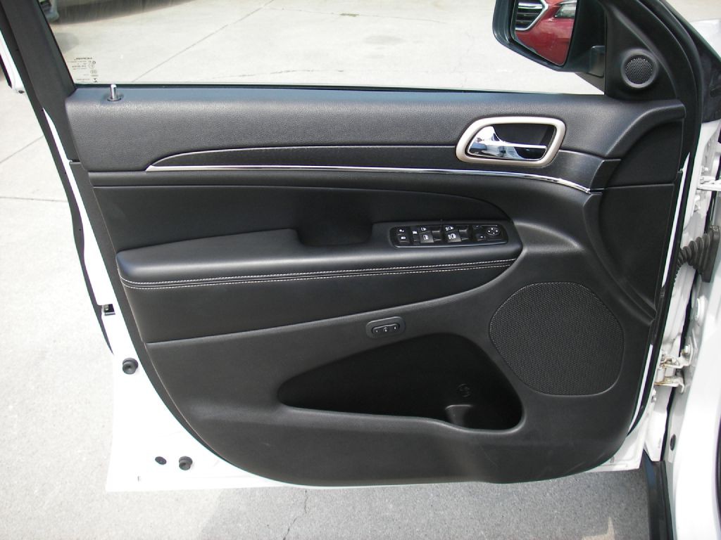 2015 Jeep Grand Cherokee Image 14
