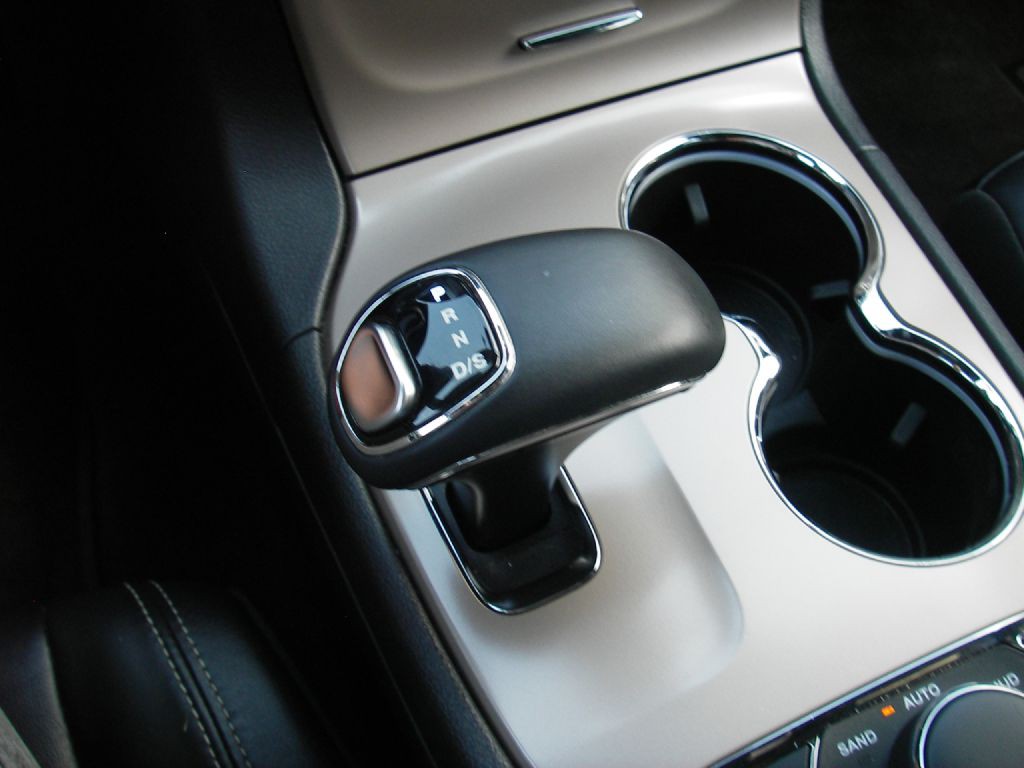 2015 Jeep Grand Cherokee Image 24