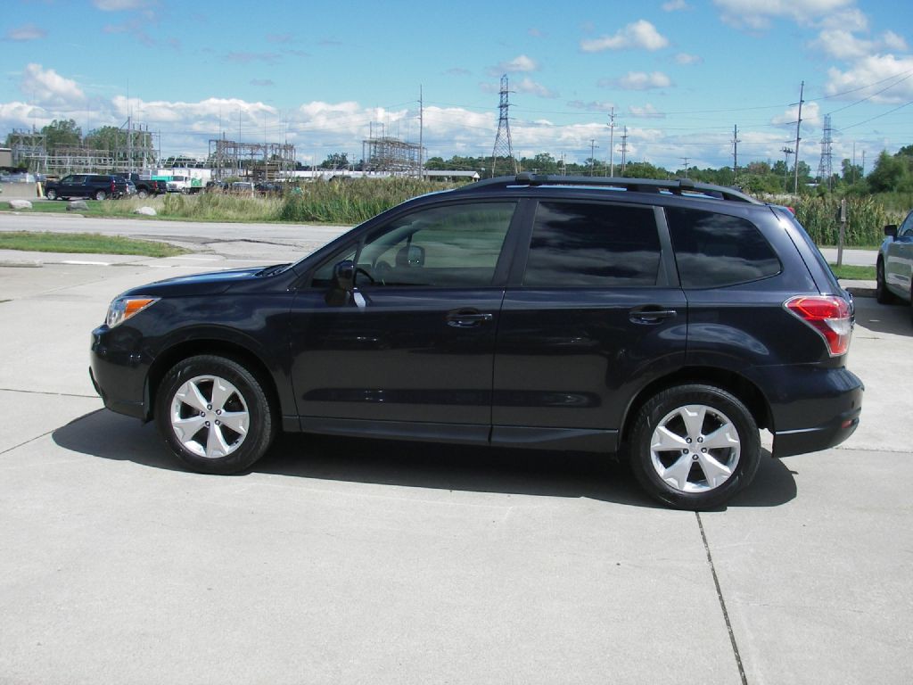 2016 Subaru Forester Image 10