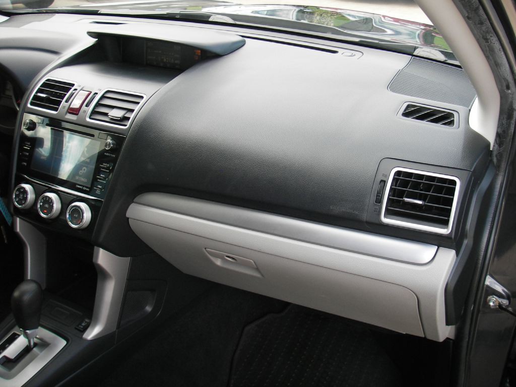 2016 Subaru Forester Image 33