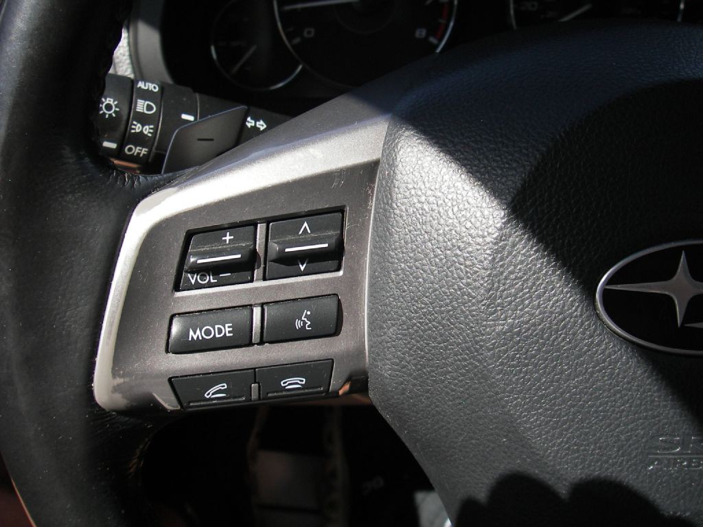 2012 Subaru Outback Image 18