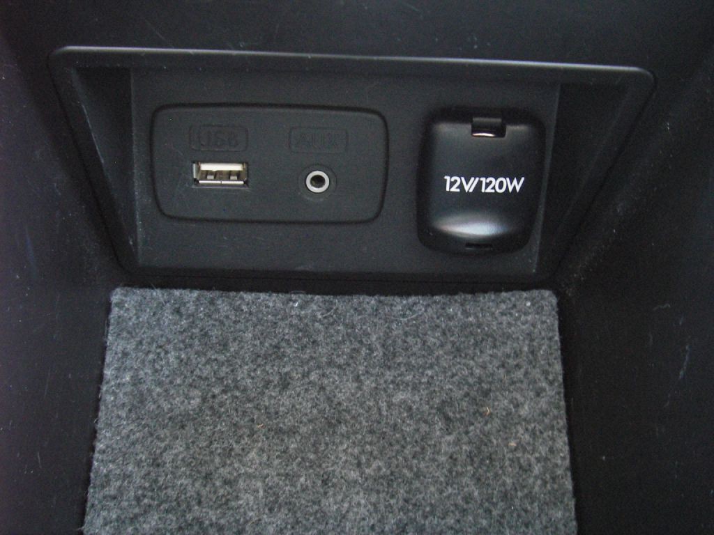 2012 Subaru Outback Image 26