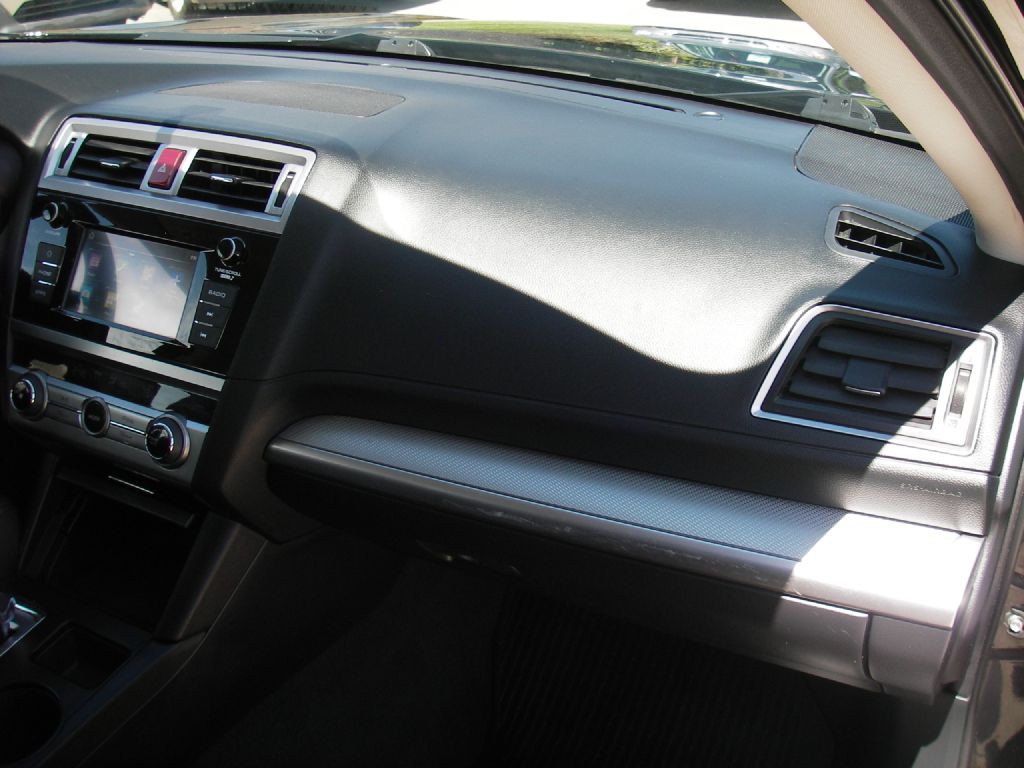 2018 Subaru Outback Image 32