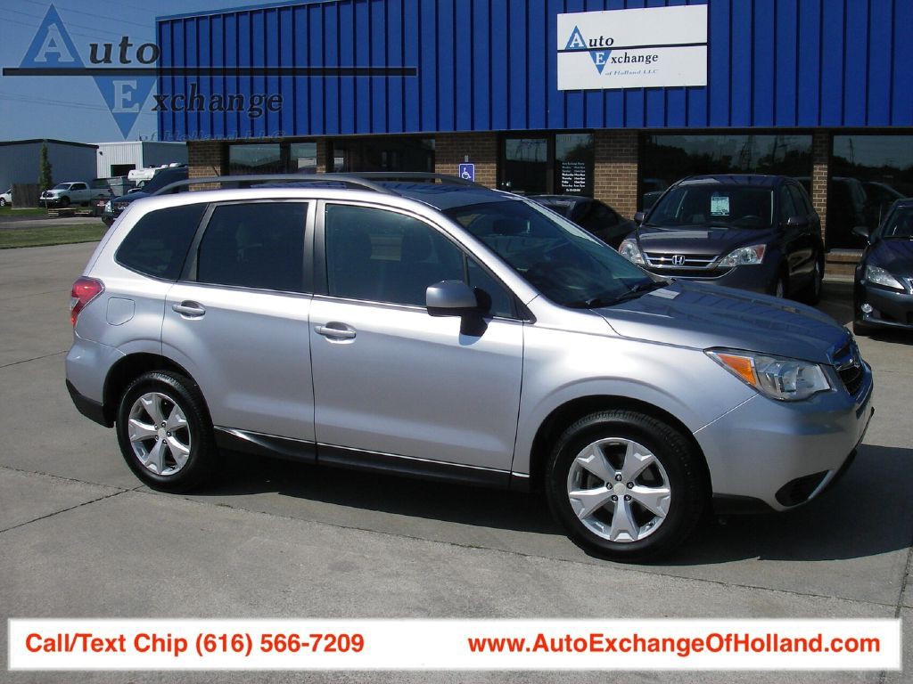 2015 Subaru Forester Image 1