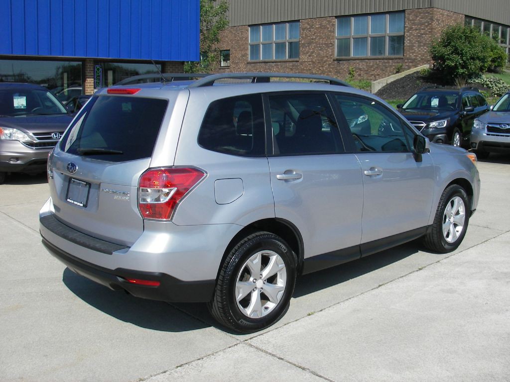 2015 Subaru Forester Image 5