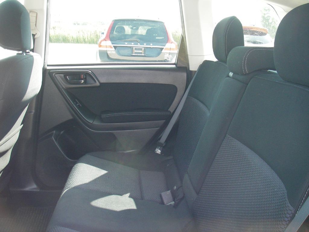 2015 Subaru Forester Image 27