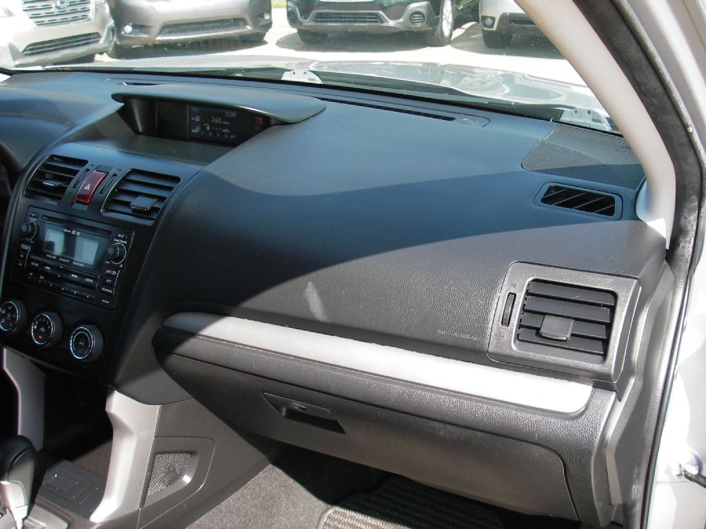 2015 Subaru Forester Image 32
