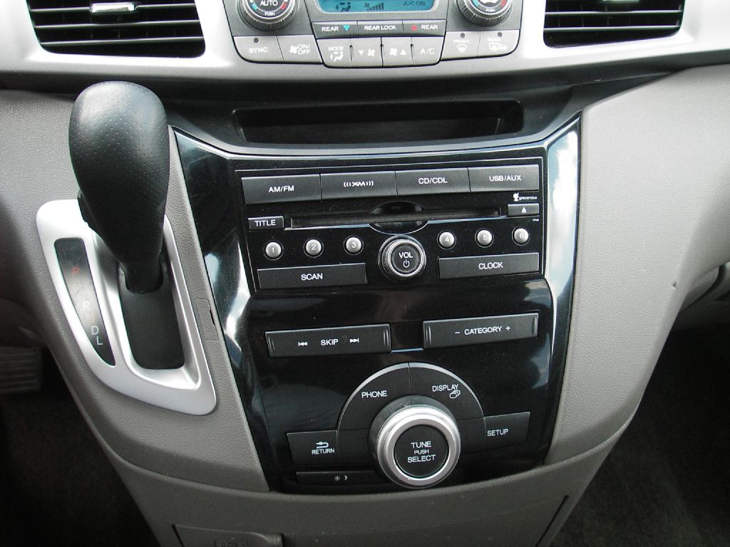 2013 Honda Odyssey Image 23