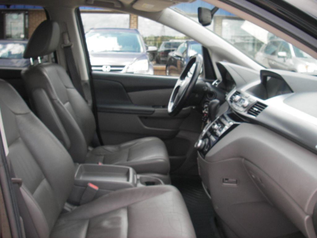 2013 Honda Odyssey Image 32
