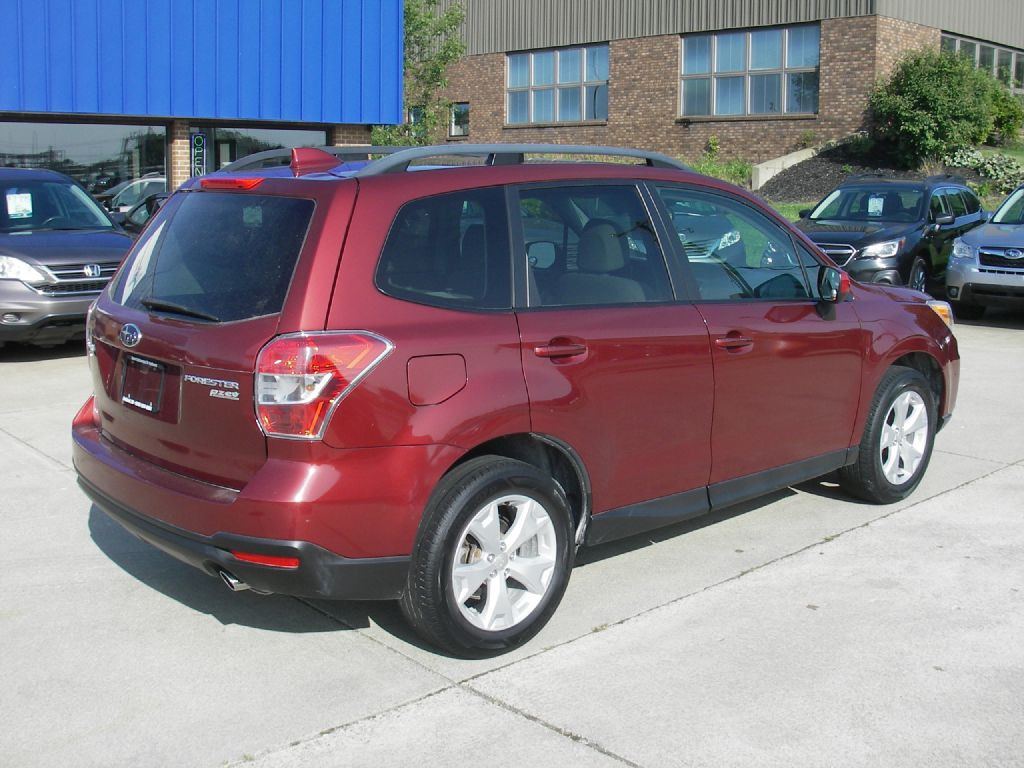 2016 Subaru Forester Image 5