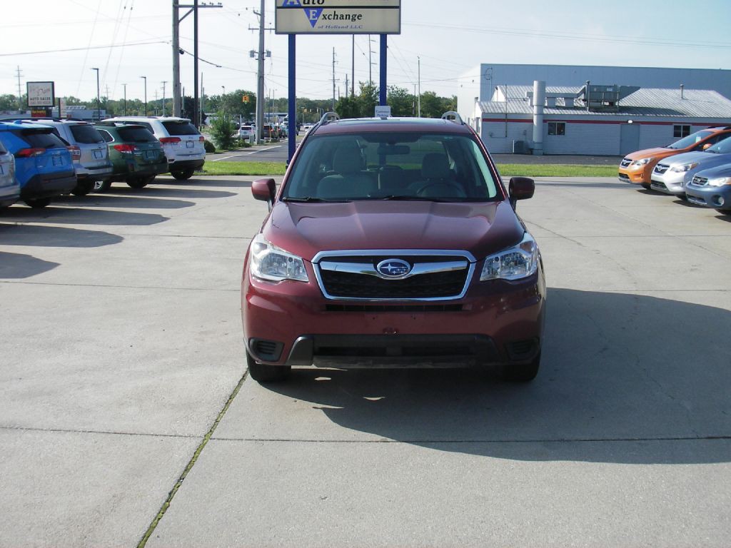 2016 Subaru Forester Image 12