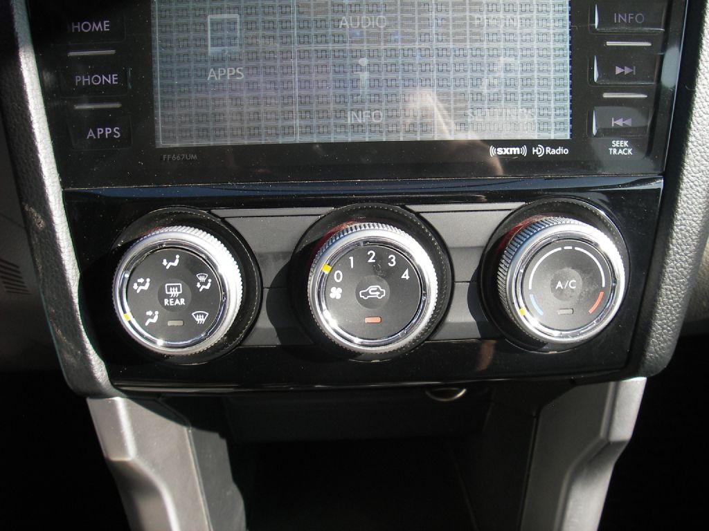 2016 Subaru Forester Image 23