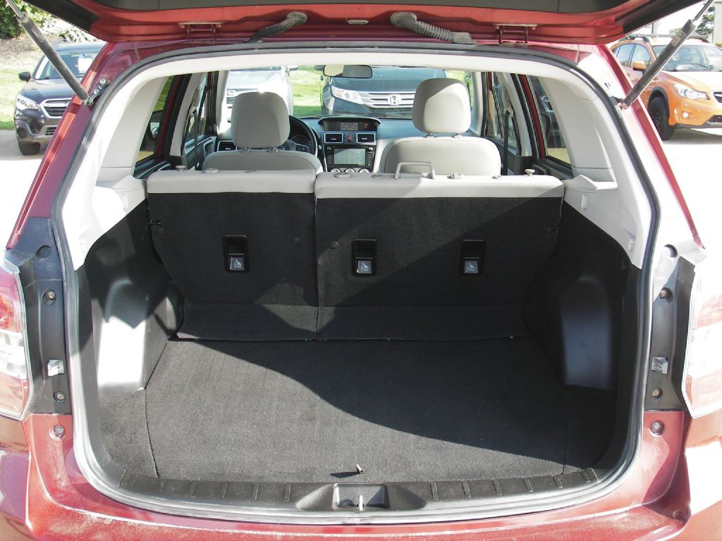 2016 Subaru Forester Image 28