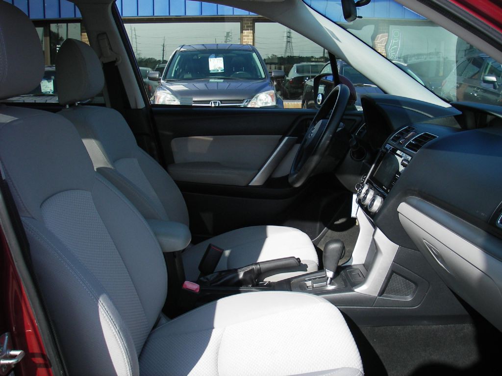 2016 Subaru Forester Image 31
