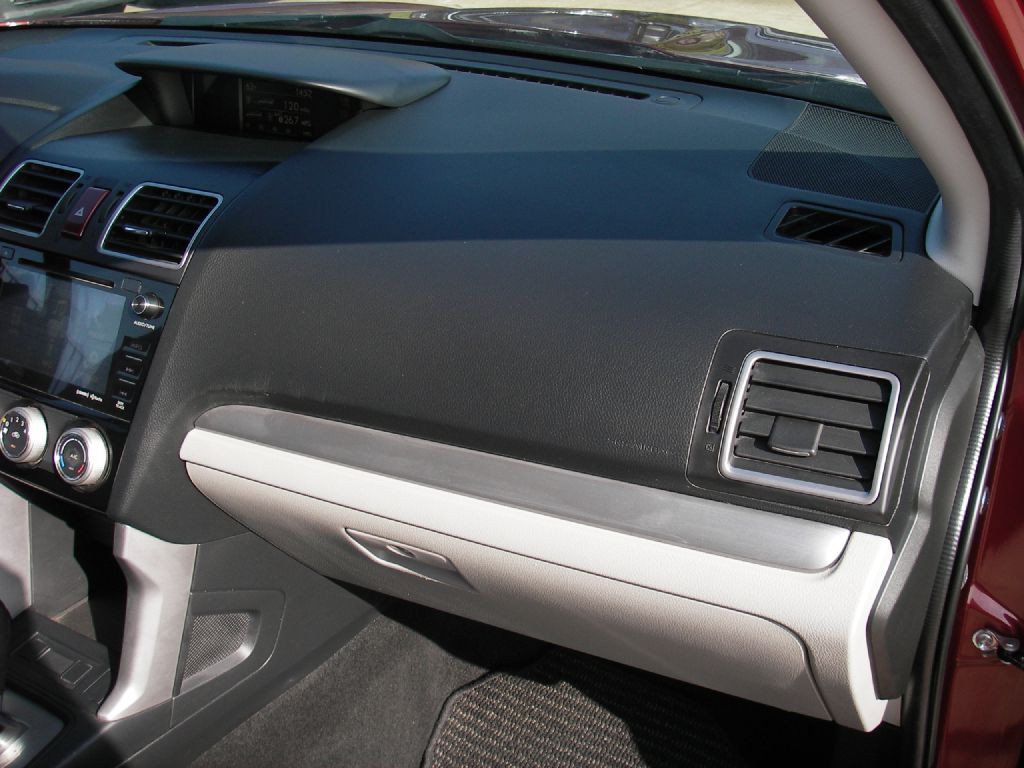 2016 Subaru Forester Image 32