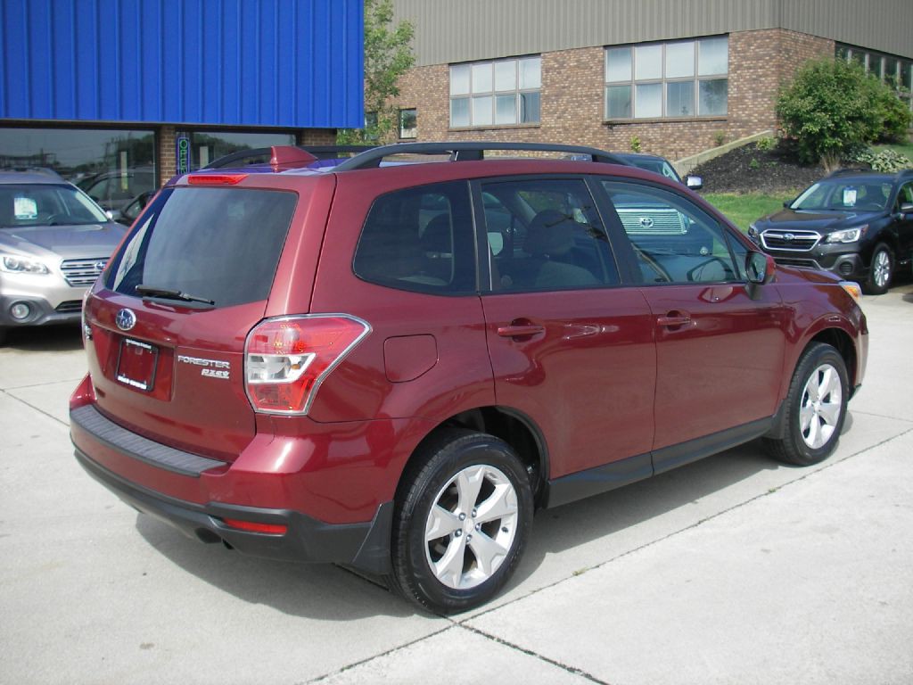 2016 Subaru Forester Image 5