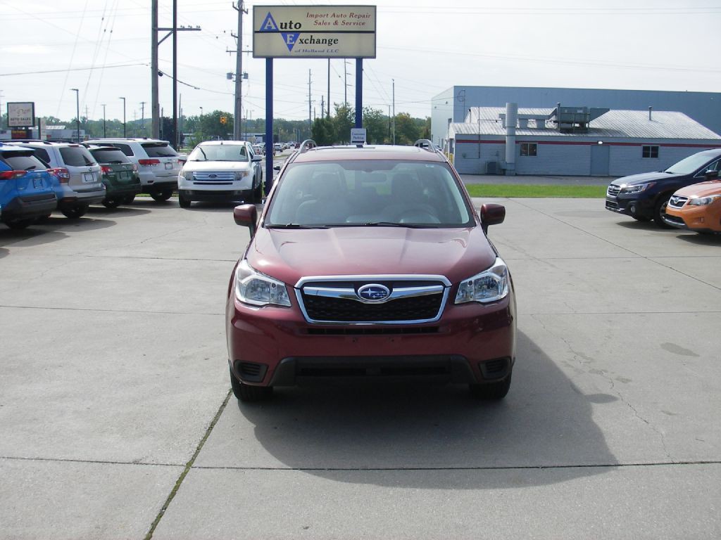 2016 Subaru Forester Image 12