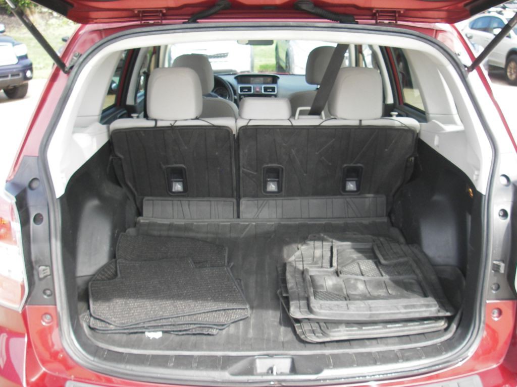 2016 Subaru Forester Image 30