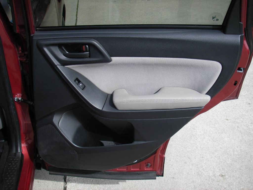 2016 Subaru Forester Image 31