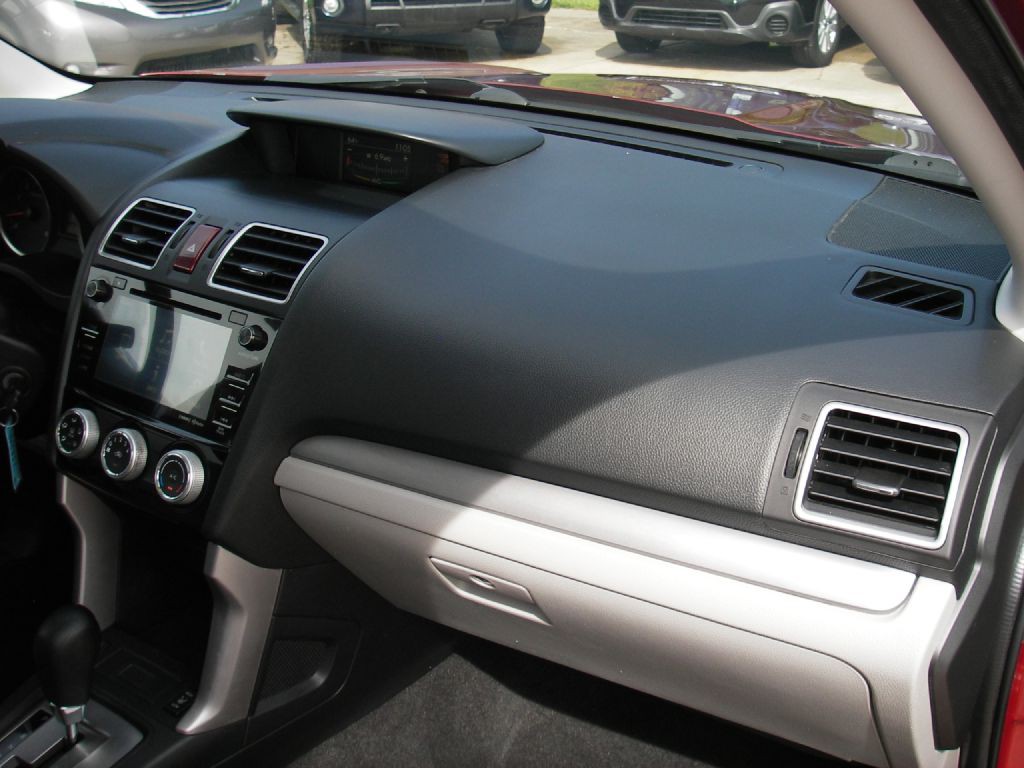 2016 Subaru Forester Image 34