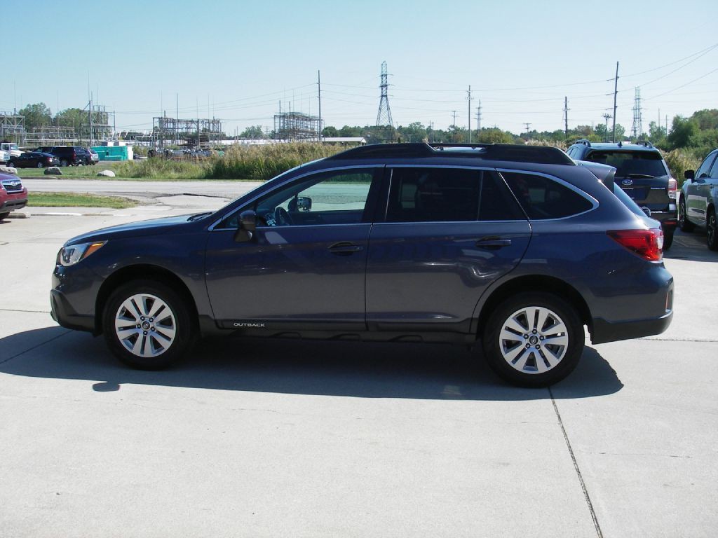 2016 Subaru Outback Image 10