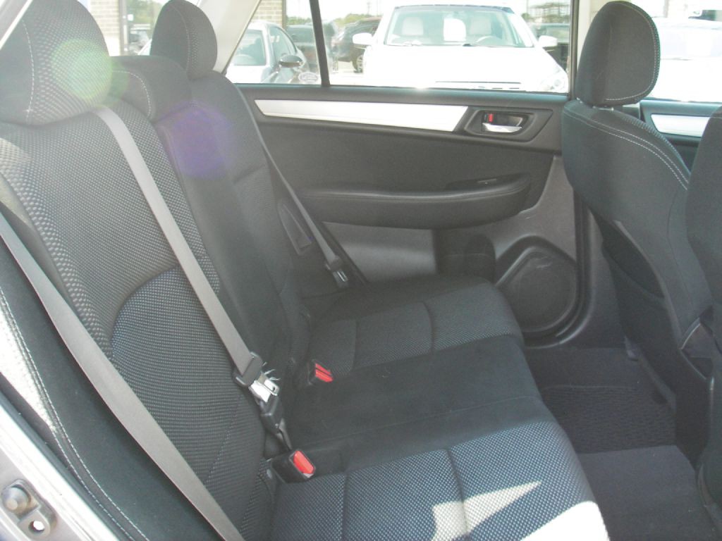 2016 Subaru Outback Image 30
