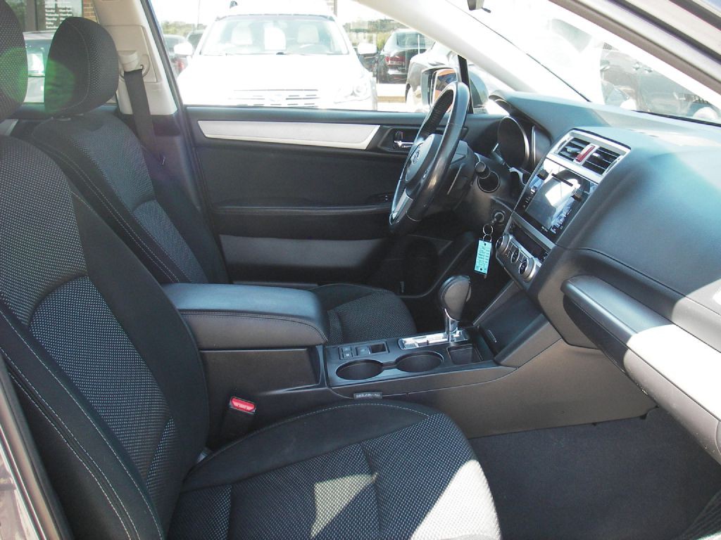 2016 Subaru Outback Image 31