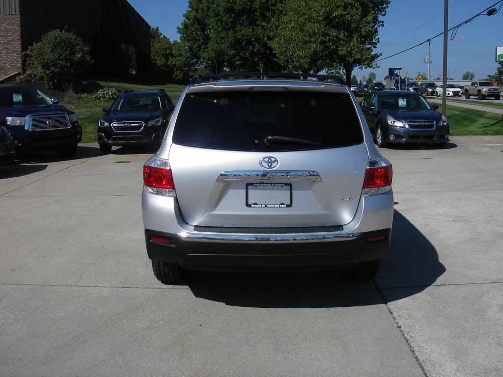 2011 Toyota Highlander Image 7