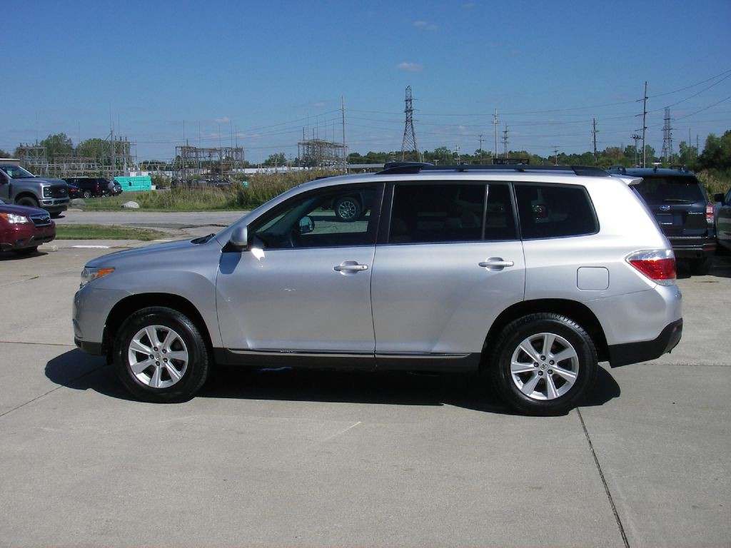 2011 Toyota Highlander Image 10