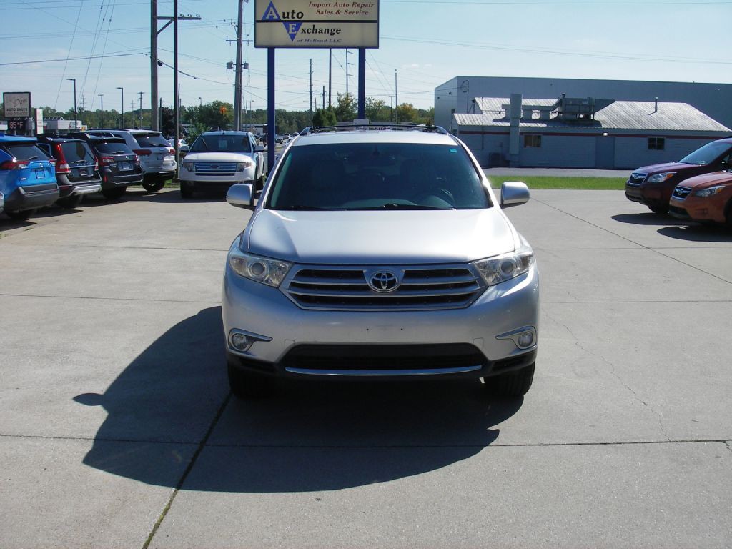 2011 Toyota Highlander Image 12