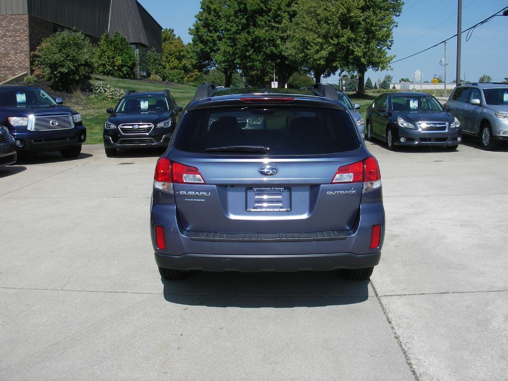 2014 Subaru Outback Image 7