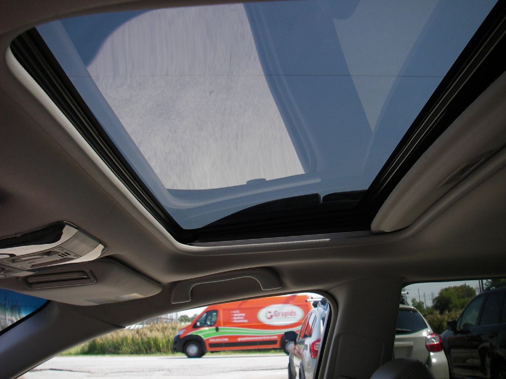 2014 Subaru Outback Image 15