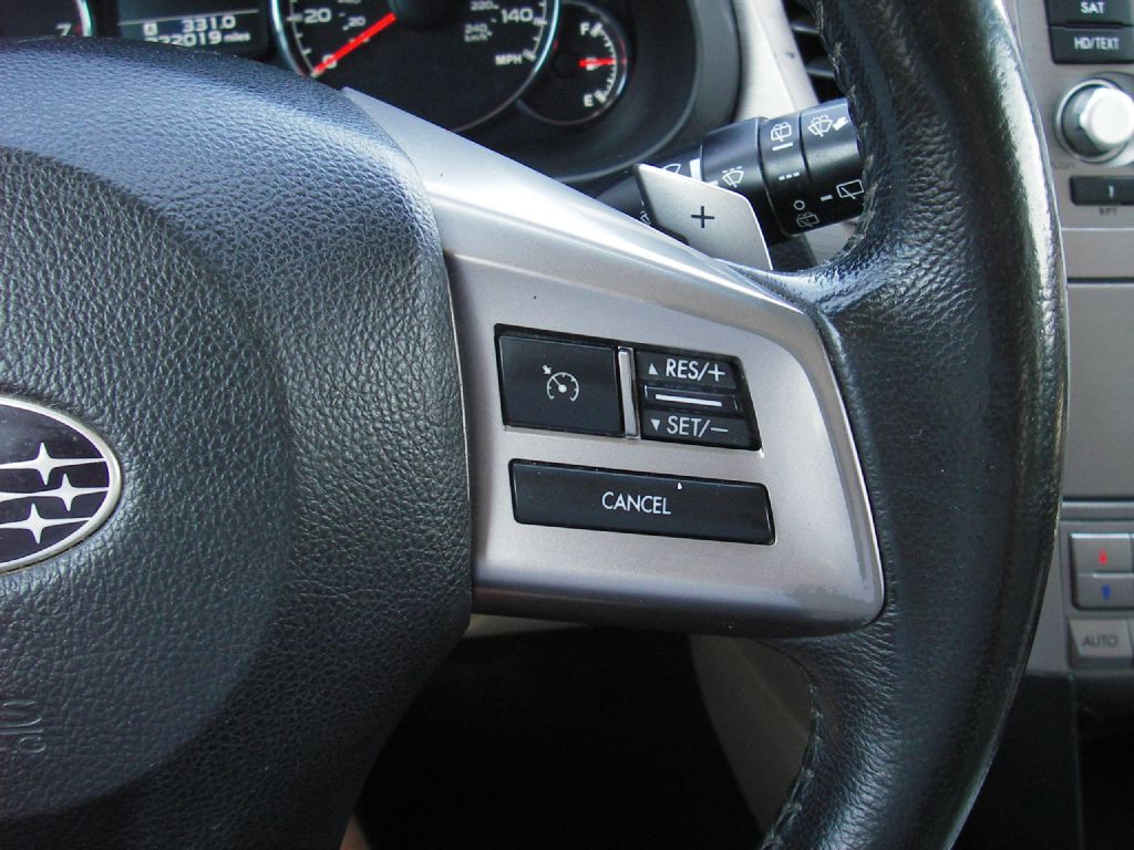 2014 Subaru Outback Image 19