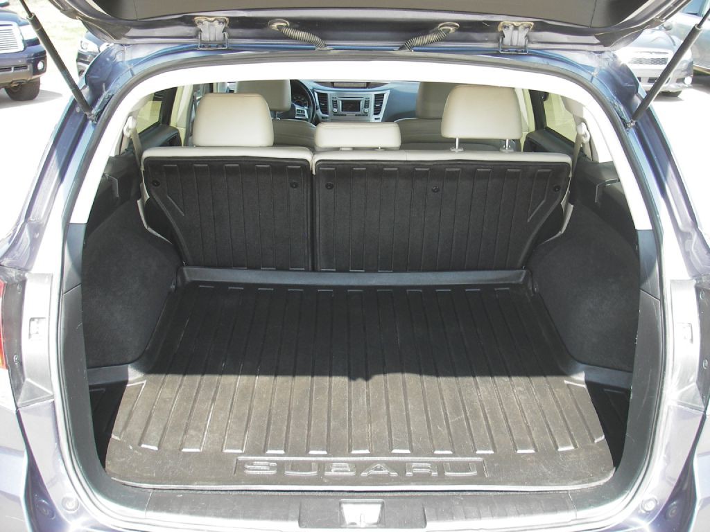 2014 Subaru Outback Image 28