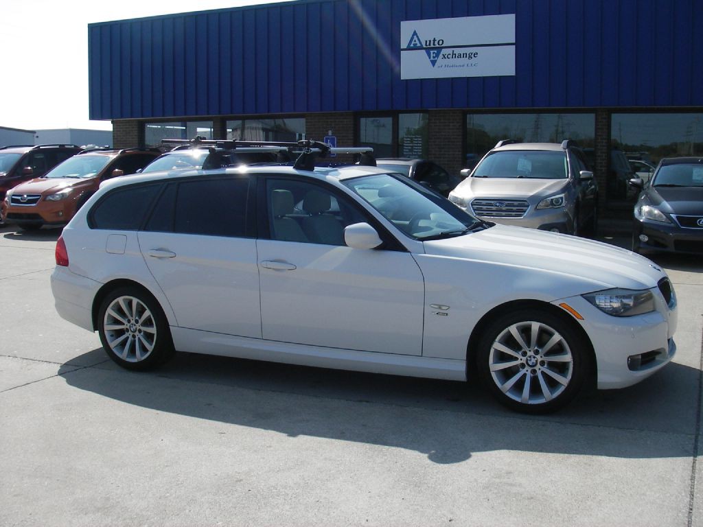 2012 BMW 3 Series Image 3