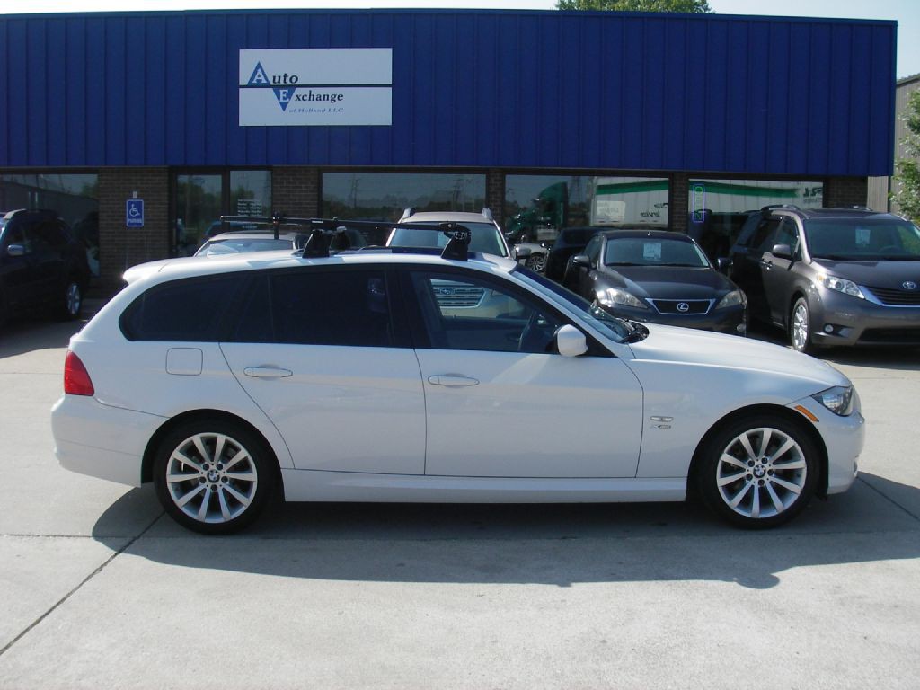 2012 BMW 3 Series Image 4