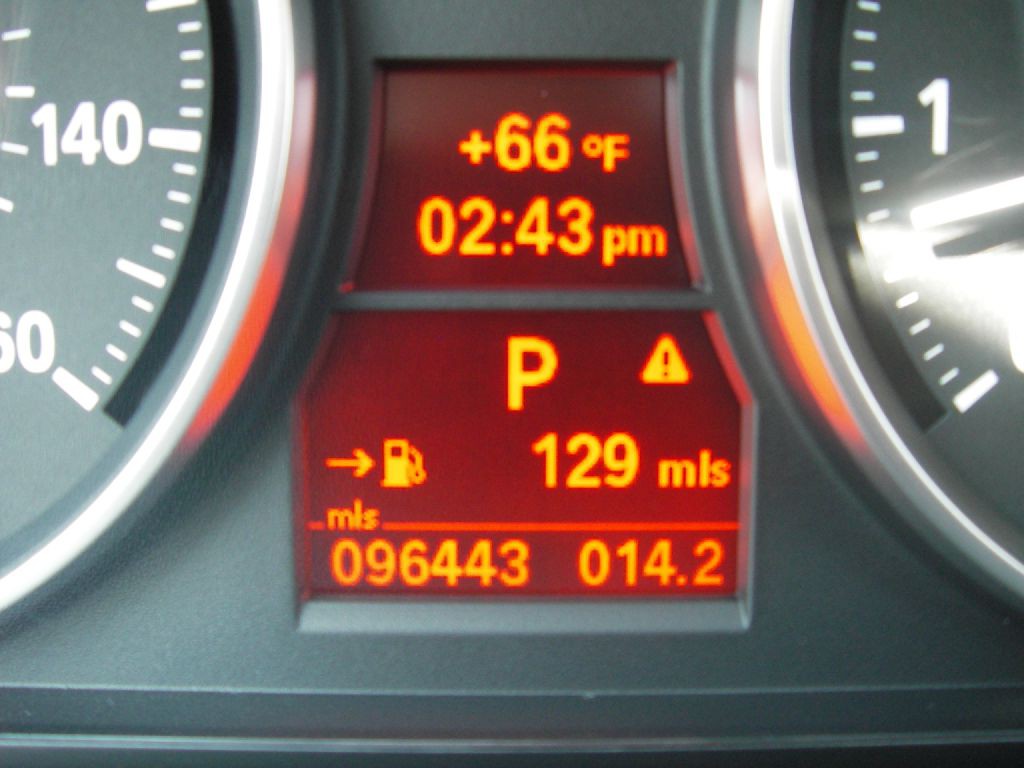 2012 BMW 3 Series Image 16
