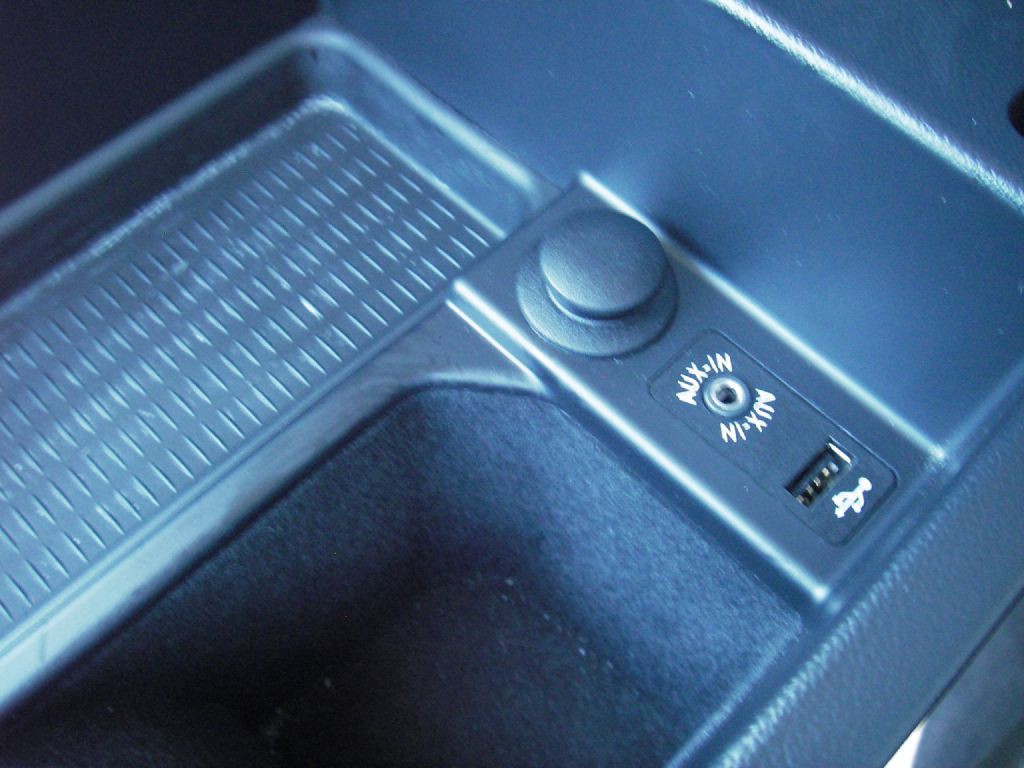 2012 BMW 3 Series Image 25