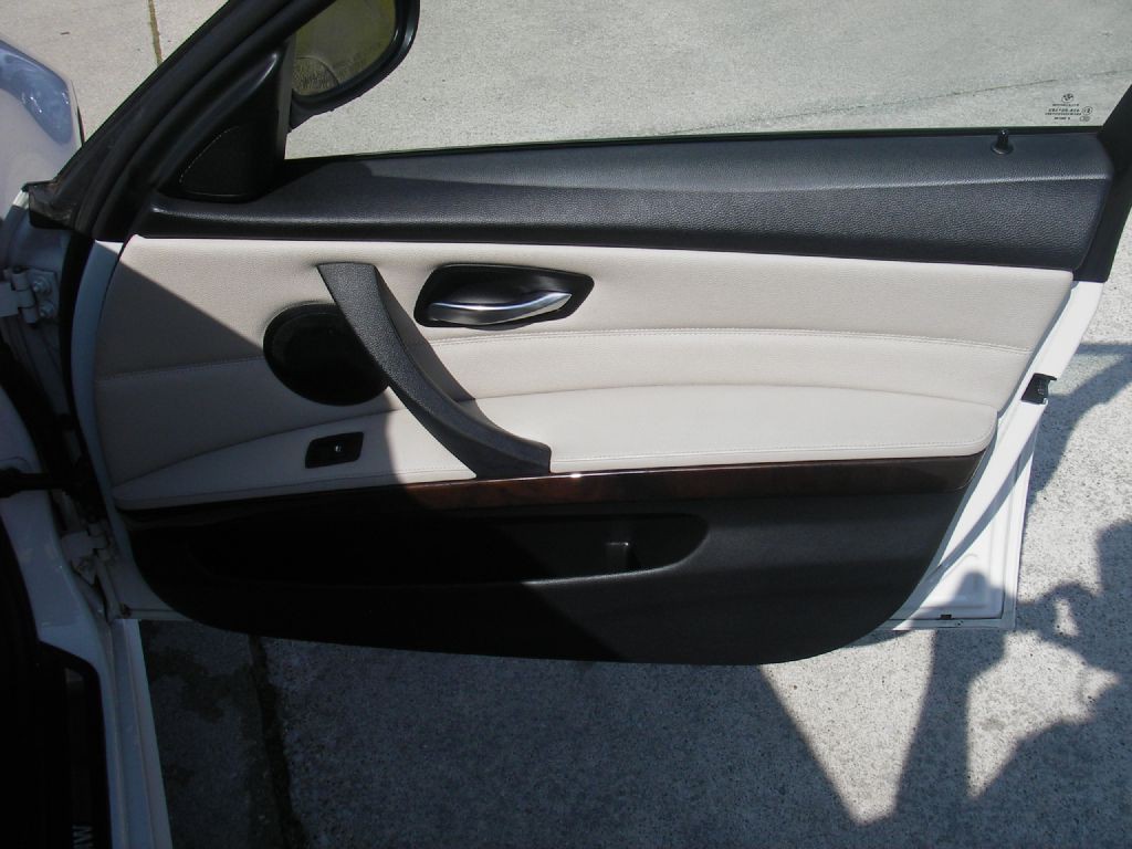 2012 BMW 3 Series Image 33