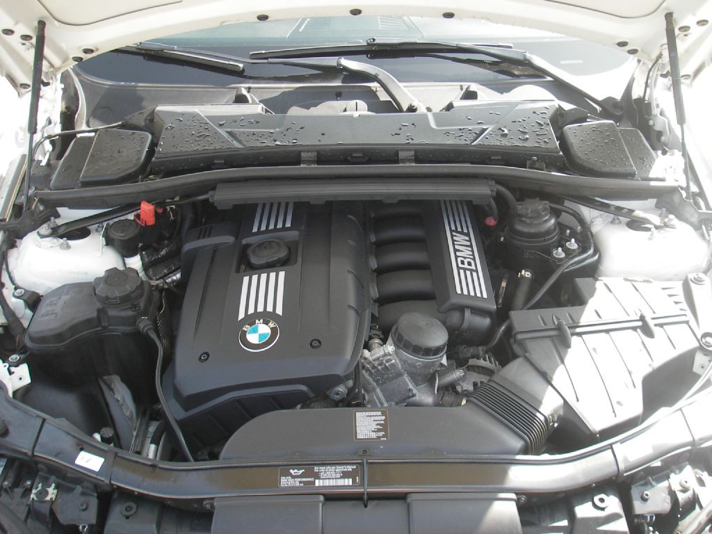 2012 BMW 3 Series Image 35