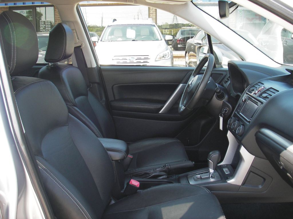 2014 Subaru Forester Image 32