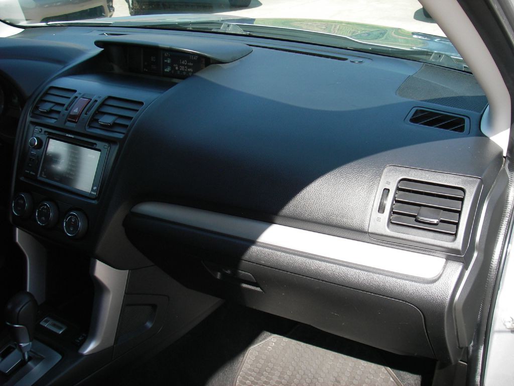 2014 Subaru Forester Image 33