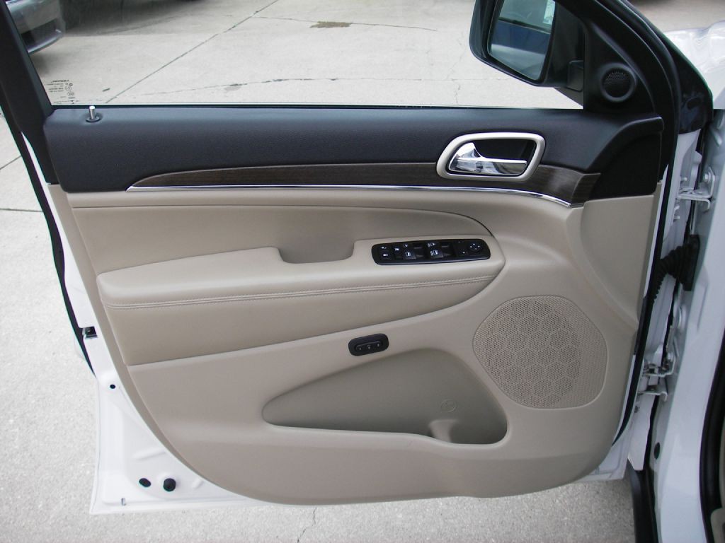 2014 Jeep Grand Cherokee Image 14