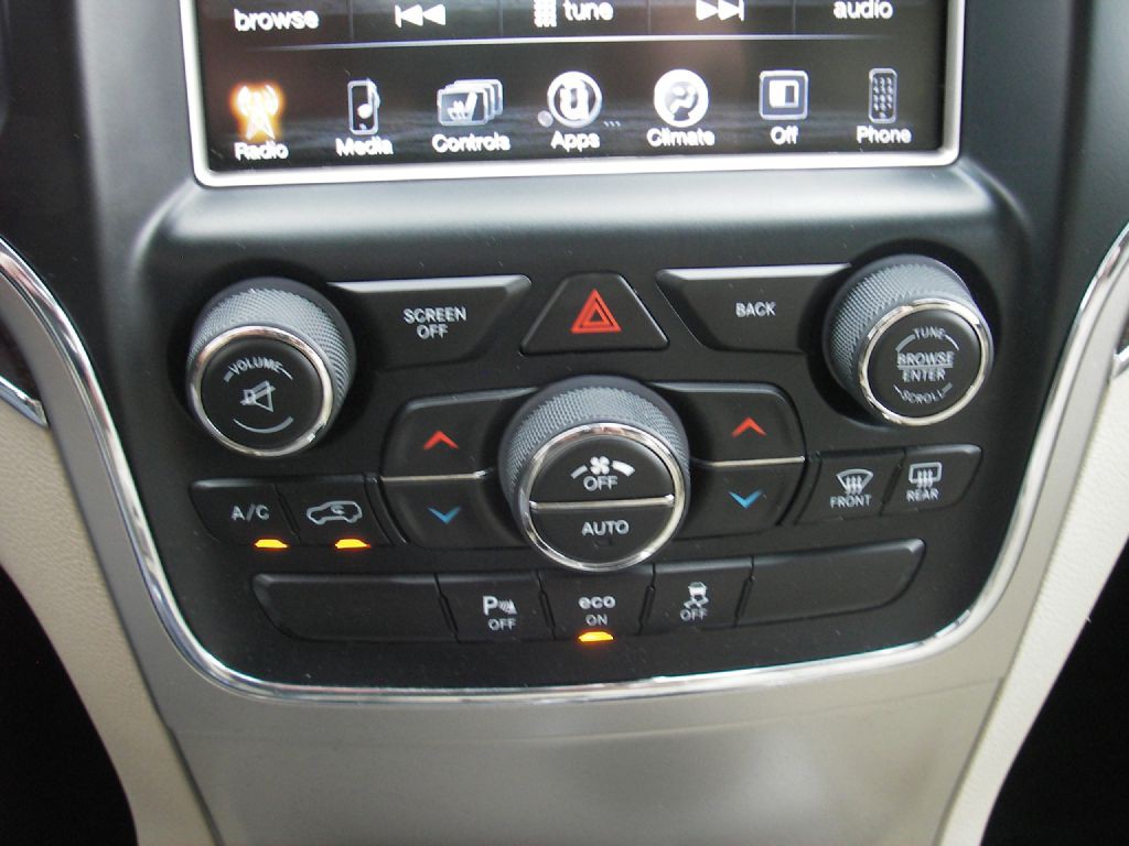 2014 Jeep Grand Cherokee Image 21