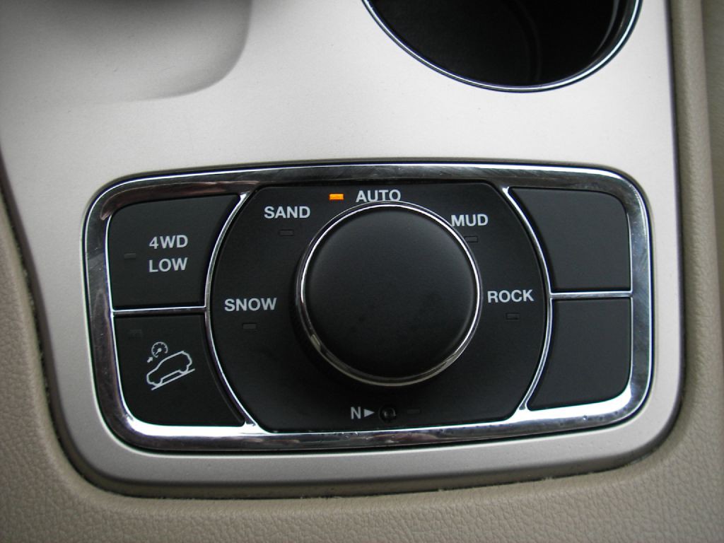 2014 Jeep Grand Cherokee Image 23