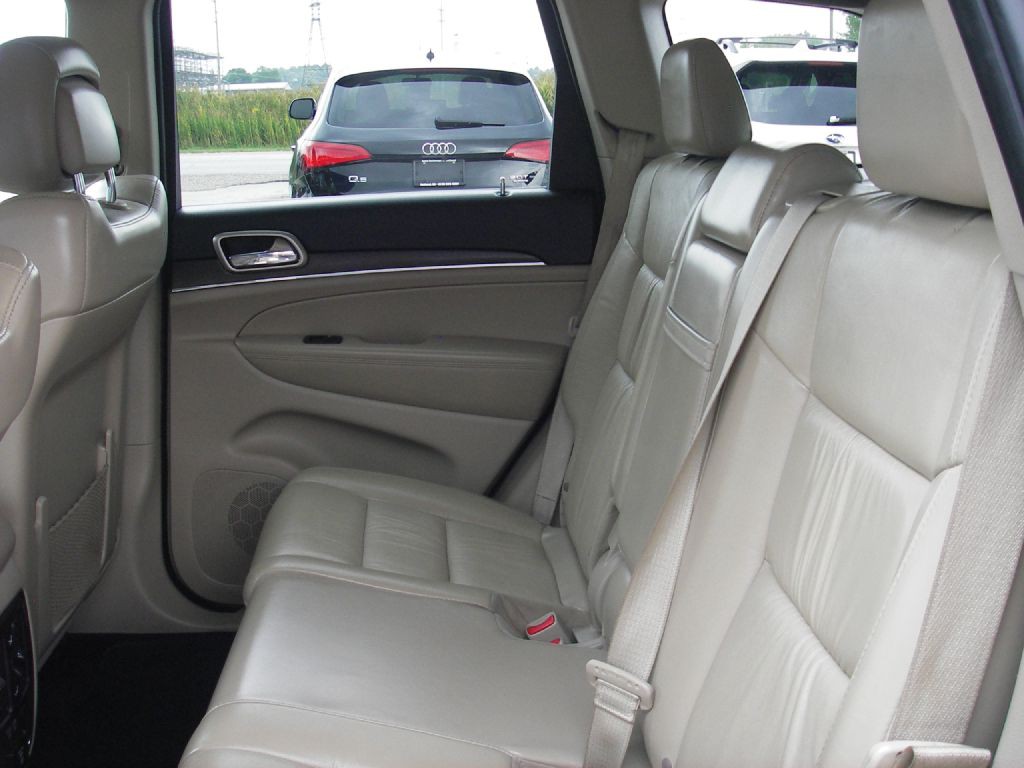 2014 Jeep Grand Cherokee Image 25