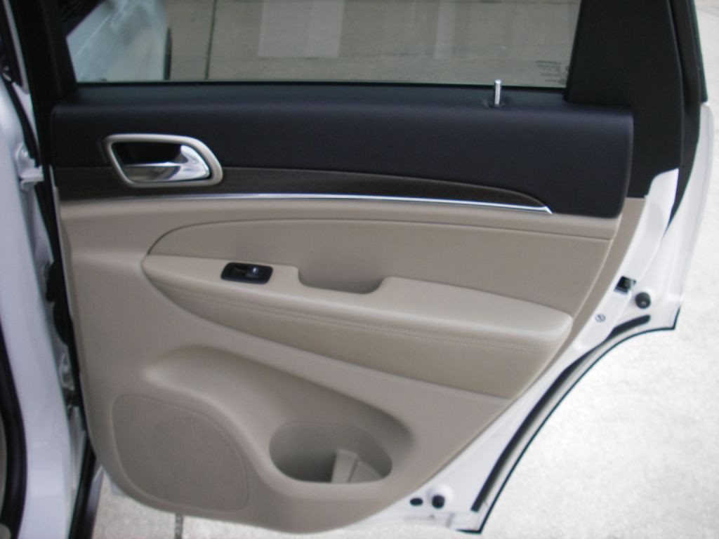 2014 Jeep Grand Cherokee Image 28