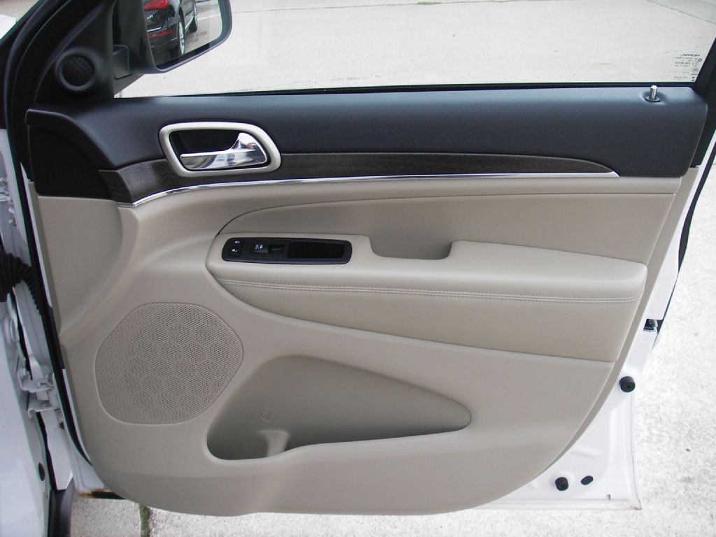 2014 Jeep Grand Cherokee Image 33