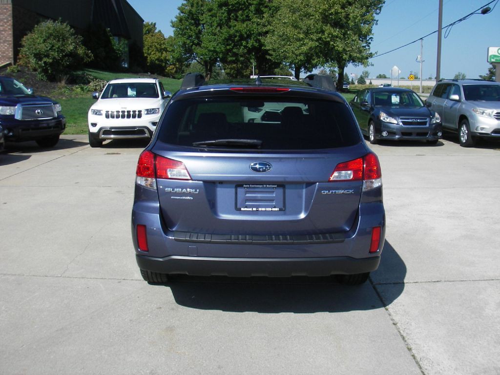 2014 Subaru Outback Image 7